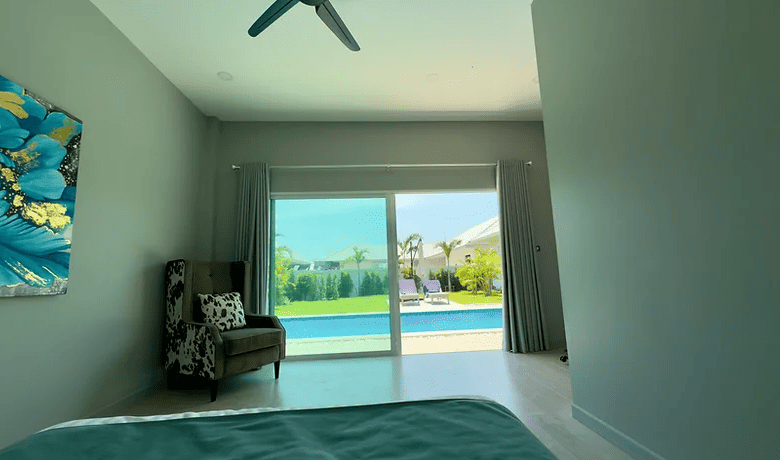 Beautiful Tropical Villa with Swimming Pool