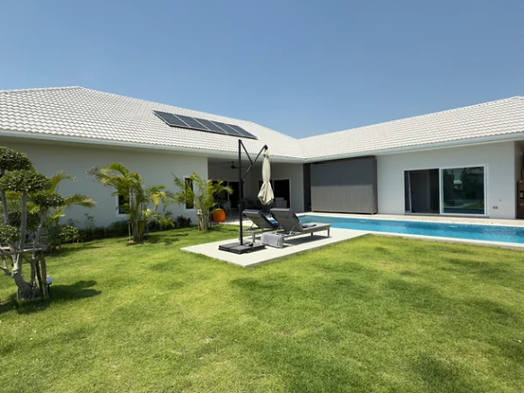 Stunning Villa with Private Pool and Garden