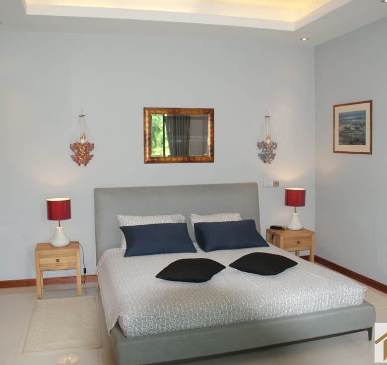 Modern Private Villa Estate Park