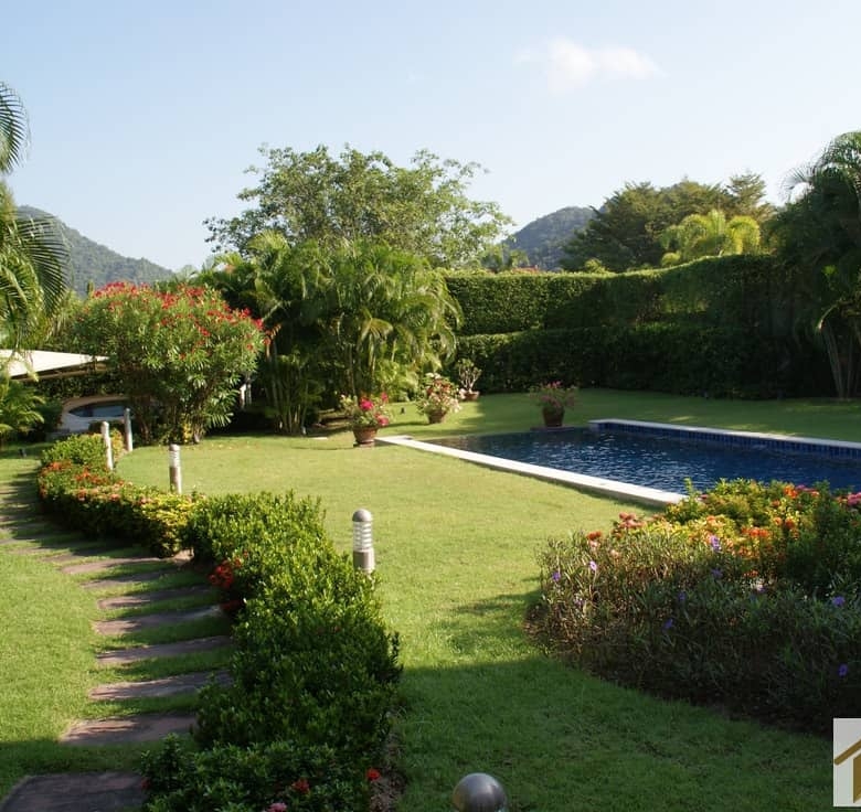 Hua Hin Modern Park Villa Private Estate