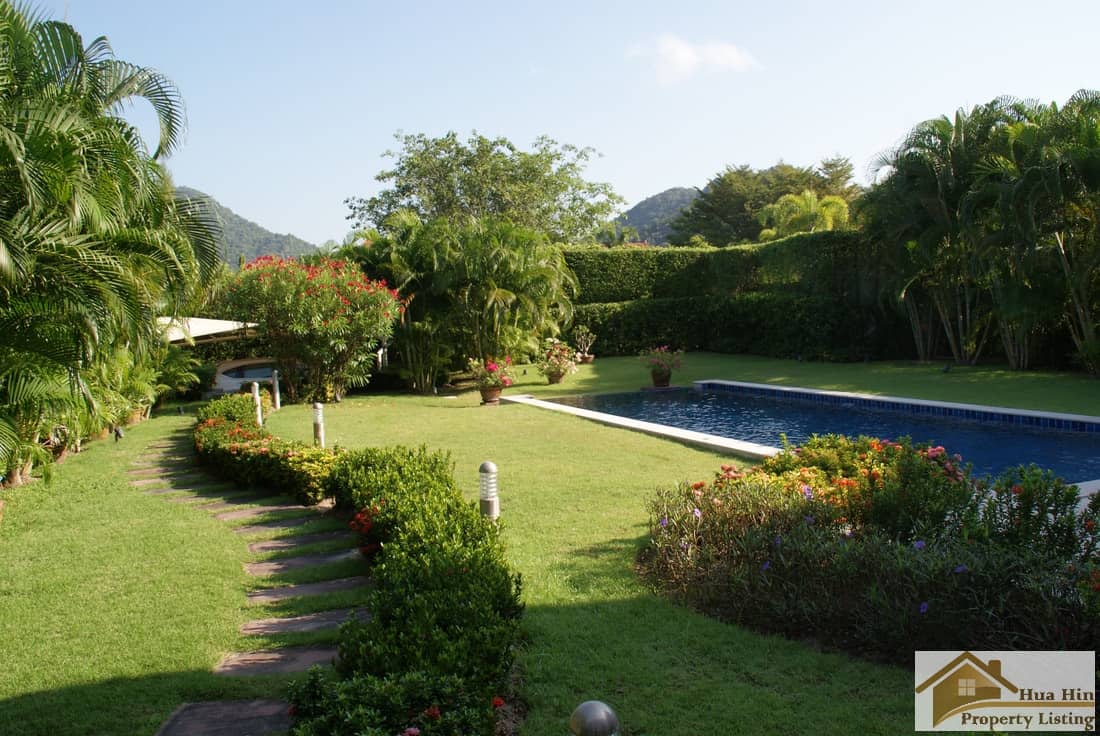 Exclusive Property Sales Baan Ing Phu Hua Hin Modern Park Villa Private Estate