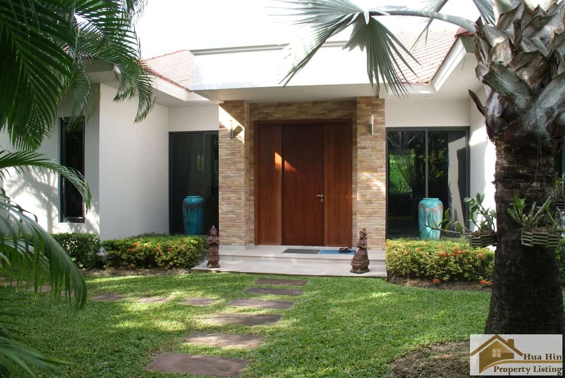 Distinctive Villa Sales Baan Phu Private Modern Villa Park Estate