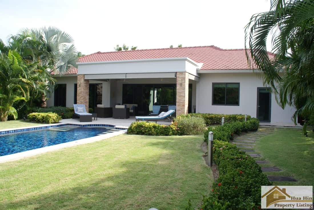 Luxury Villa Sales Baan Ing Phu Estate Baan Ing Phu Private Estate Modern Park Villa