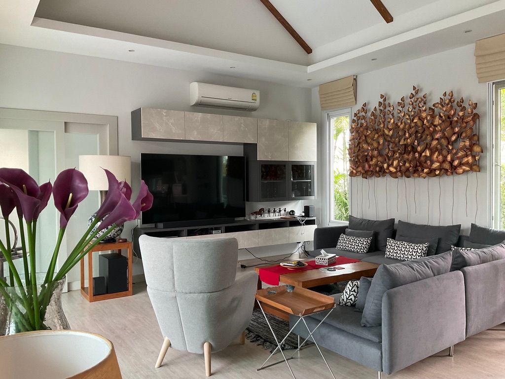 Distinctive Villa featuring Magnificent Swimming Pool