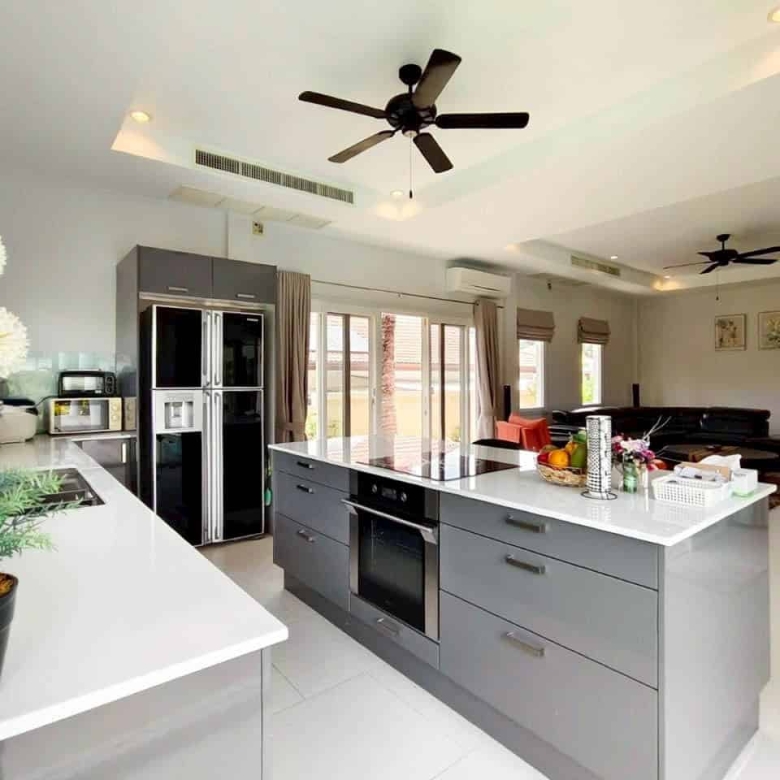 Executive Property Near World Class Golf Course