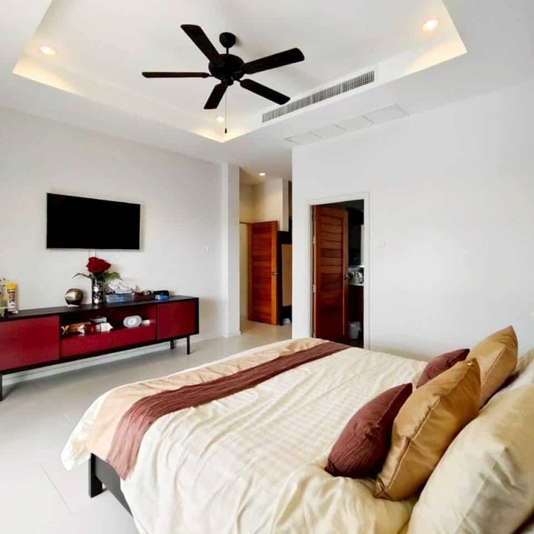 Luxury Villa Property Close to Golf Course
