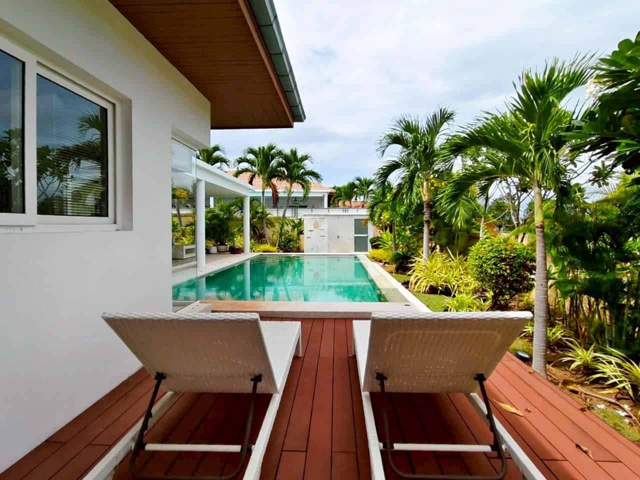 Luxury Pool Villa Hua Hin Property Beautiful Modern Home Near Golf Course for Sale