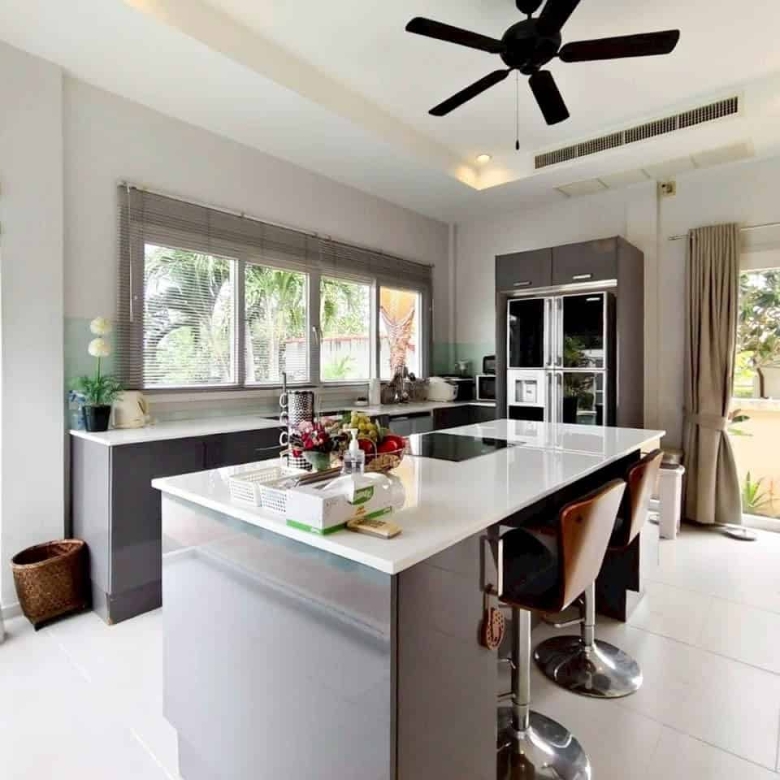 Premium Pool Villa in Hillside Community