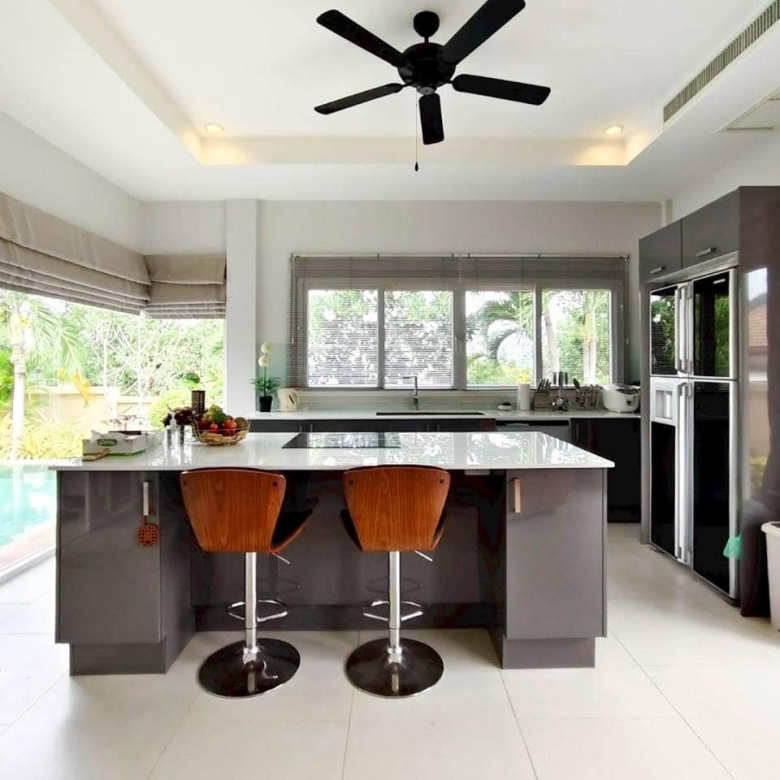 Executive Home in Premium Golf Course Location