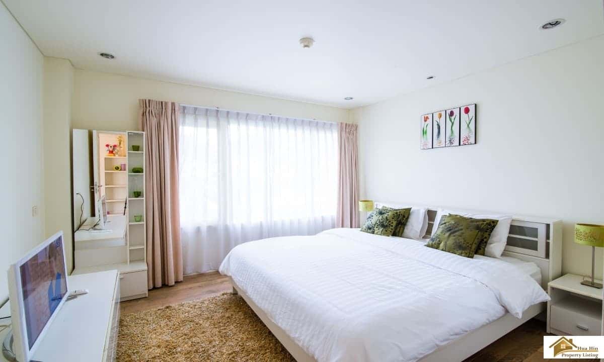 Contemporary One Bed Unit Near Beach Access Tropical Garden Landscape Design