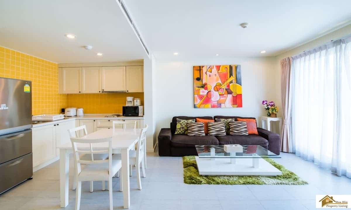 Prime Location One Bedroom Mykonos Condo Market Village Shopping Convenience