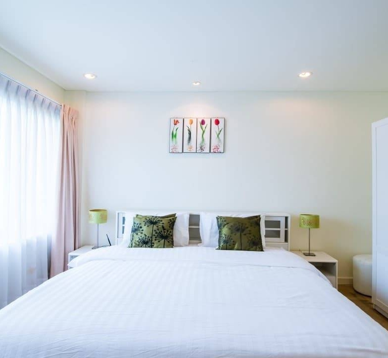 Contemporary Bedroom Peaceful Atmosphere