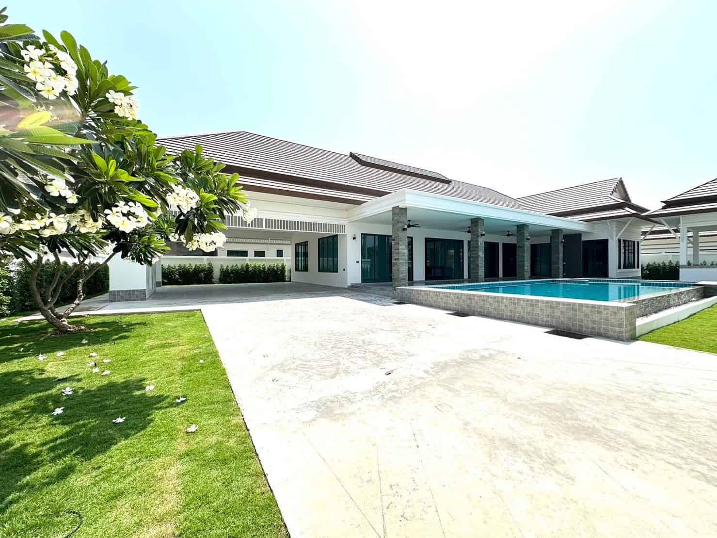 Grand Plumeria Villa With Private Pool Family Plumeria Residence Private Pool Space