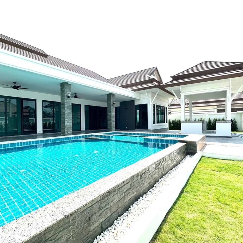 Balinese Style Villa Pool Outdoor Living