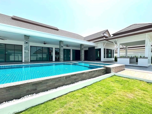 Luxury Plumeria Home Private Garden Pool