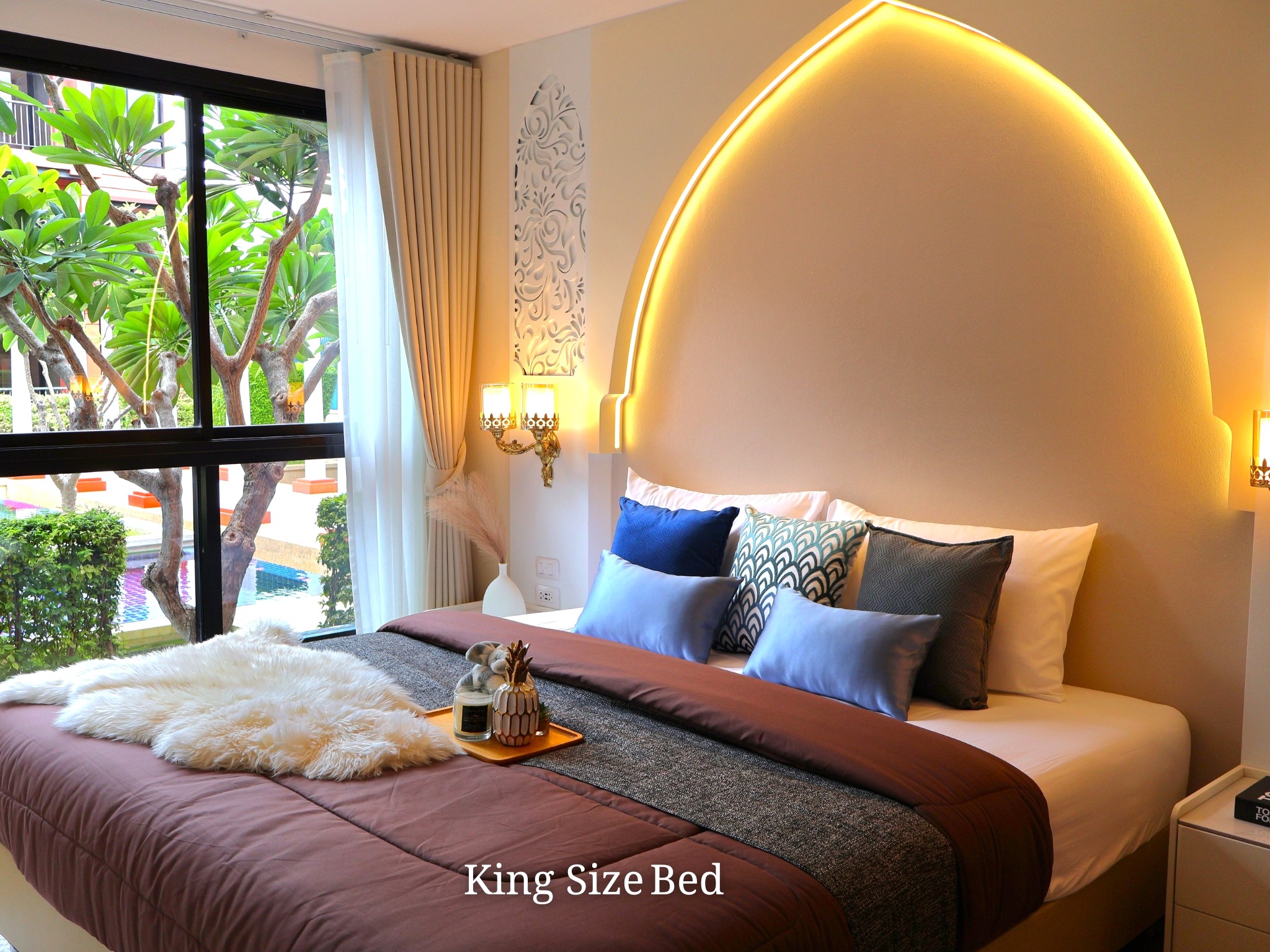 Luxury Two Bedroom Condo Bluroc Hua Hin