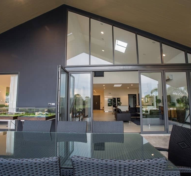 Luxury Property Quality Views Lake Setting Sale