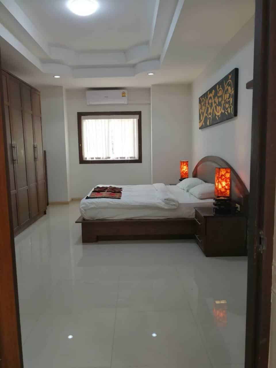 Villa Bathroom Modern Fixtures Shower Swimming Pool Villa Scenic Mountain Views