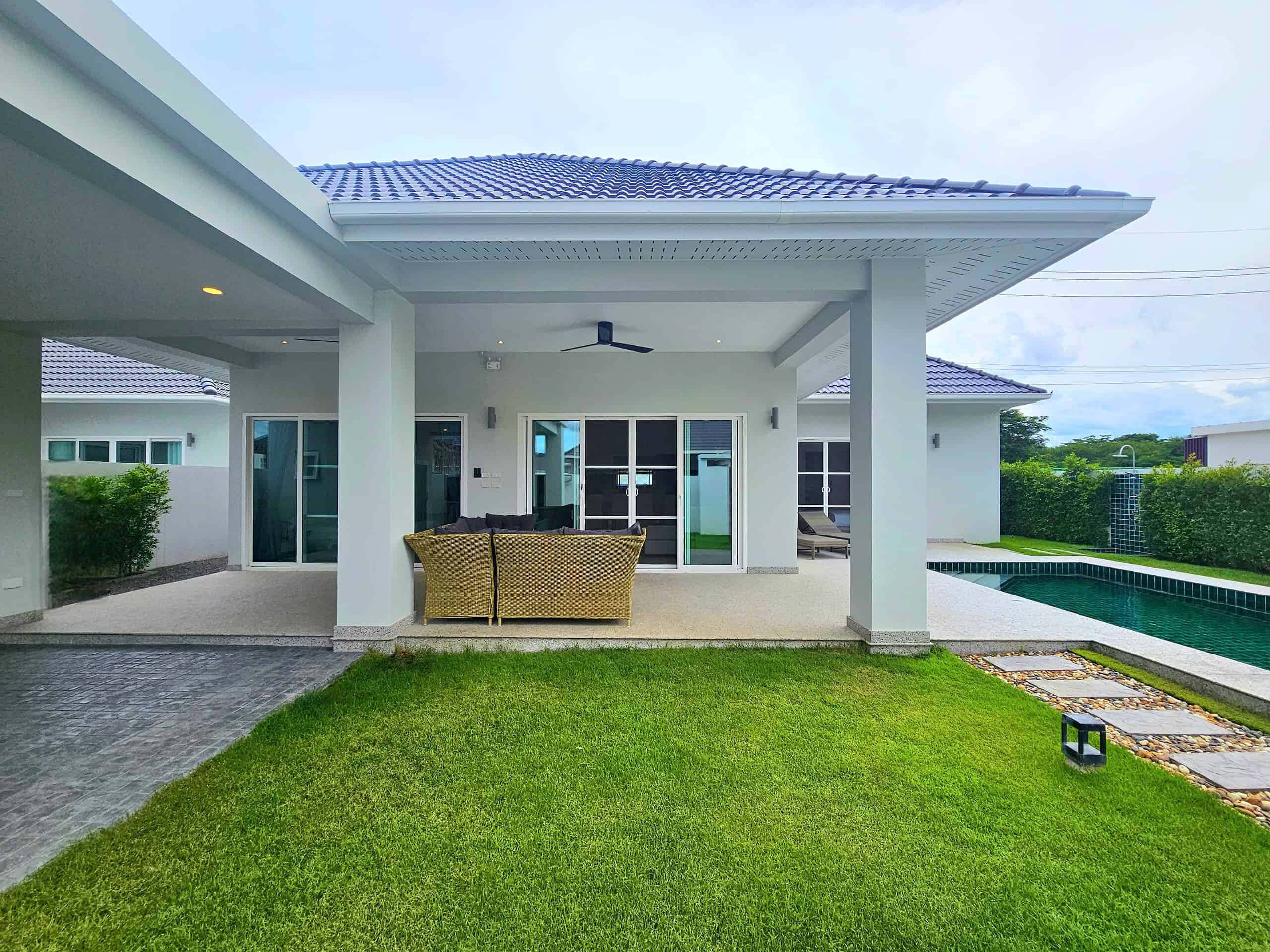 Spacious Family Villa Beautiful swimming pool area Hua Hin