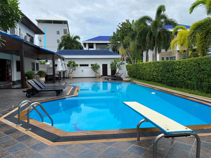Luxury Six Bedroom Pool Villa Hua Hin City Center