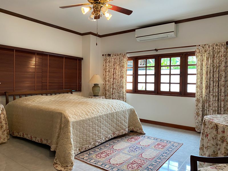Distinguished Villa Sale Hua Hin