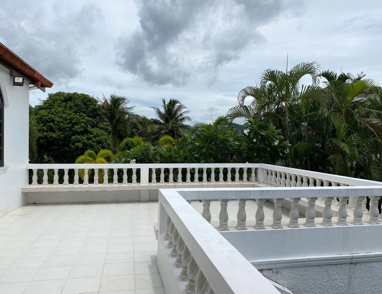 Elegant Villa Sale Hua Hin