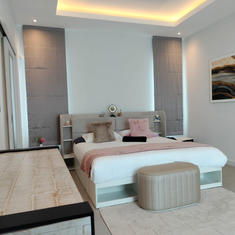 Master Bedroom Suite Villa Thailand