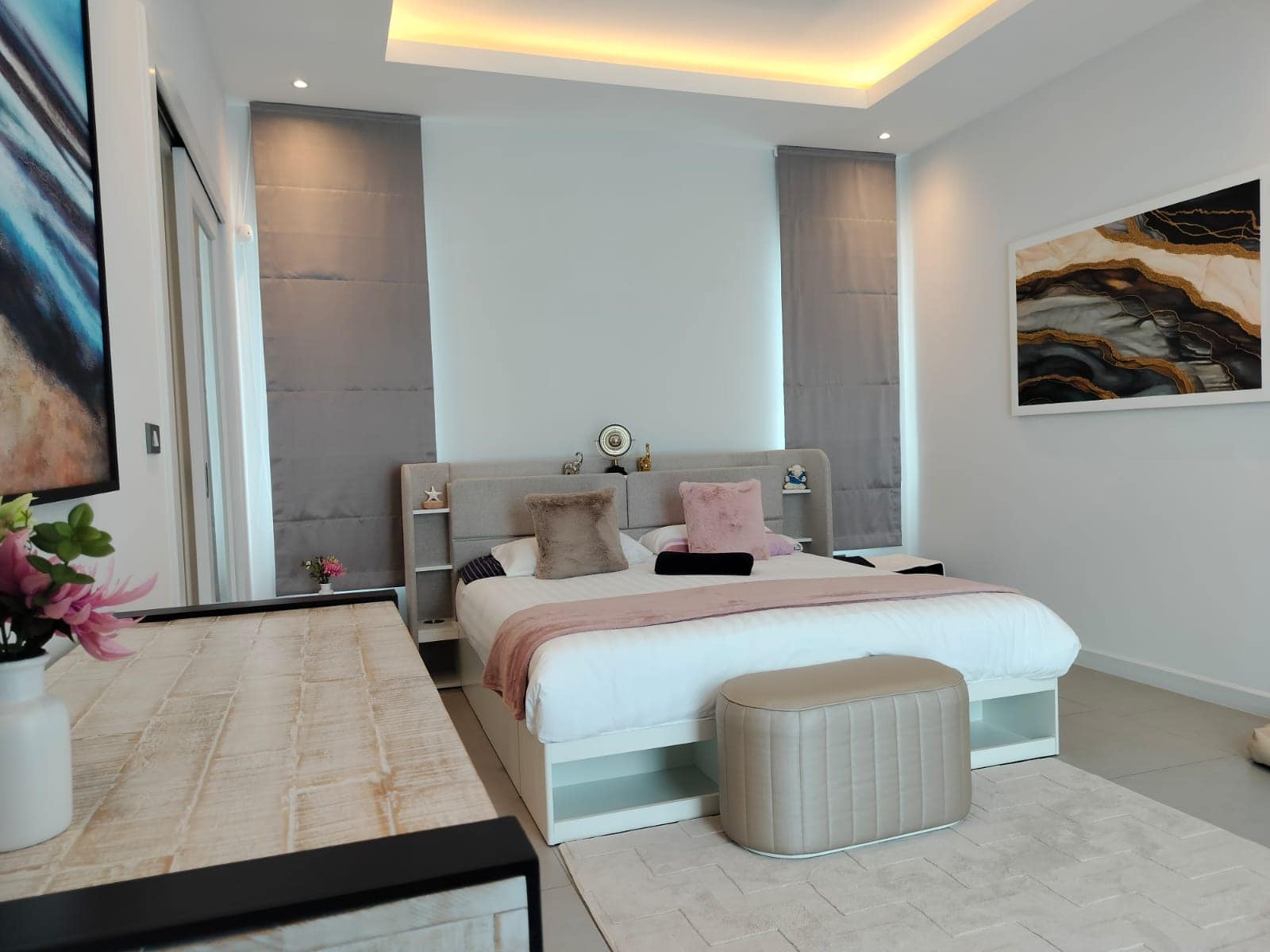 Master Bedroom Suite Villa Thailand