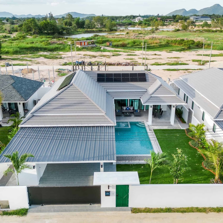 Premium Pool Villa Mountain Views