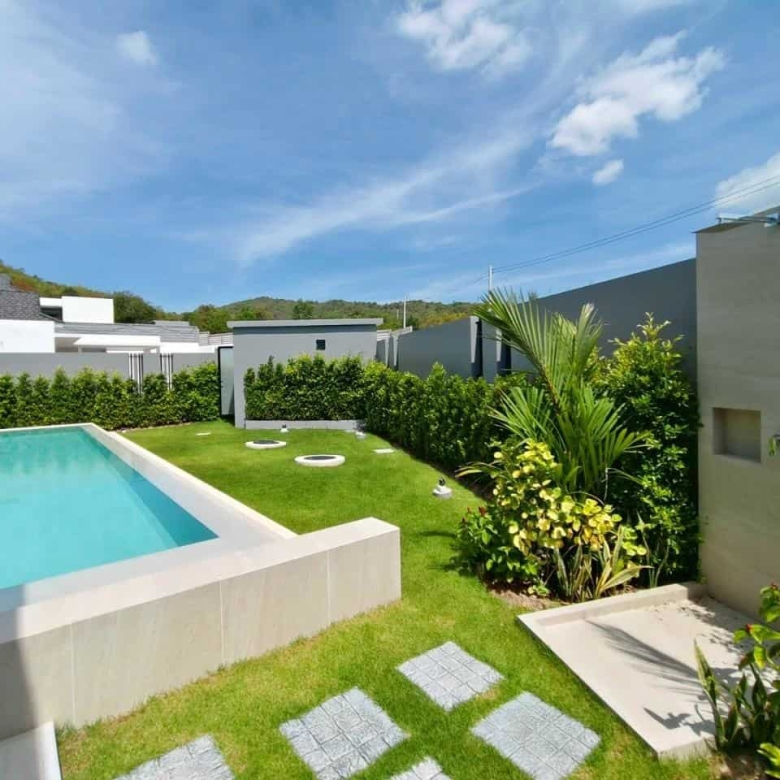 Sivana Hills Luxury Pool