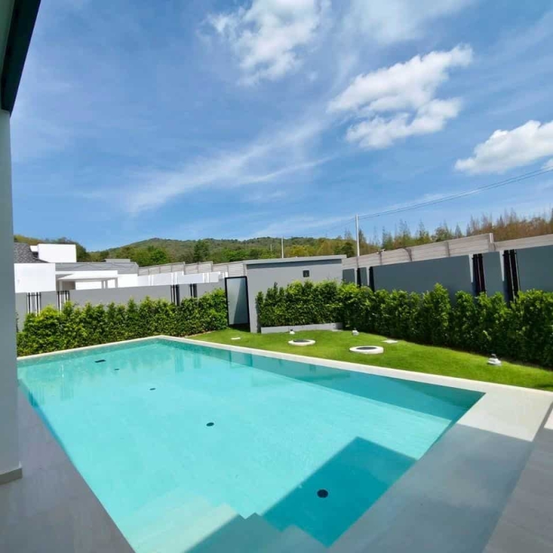 Villa Pool Entertainment Area