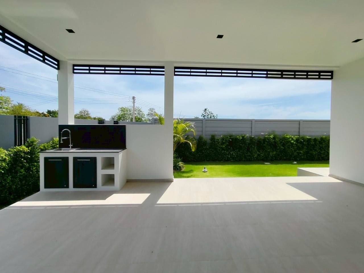Villa Pool Mountain Backdrop