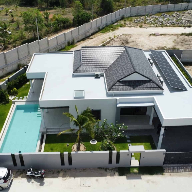 Luxury Swimming Pool Villa