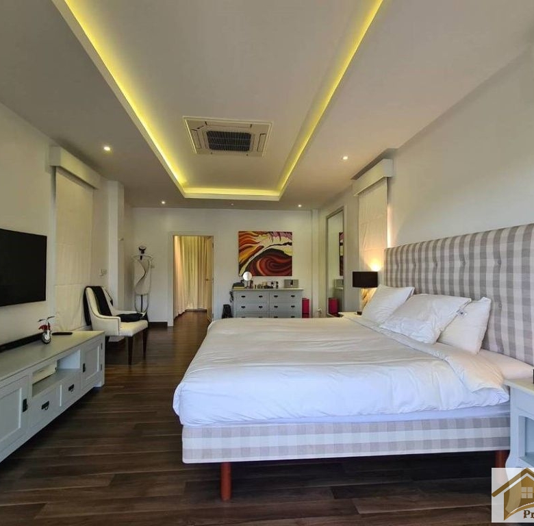 Designer Villa Sale Black Mountain Golf Resort