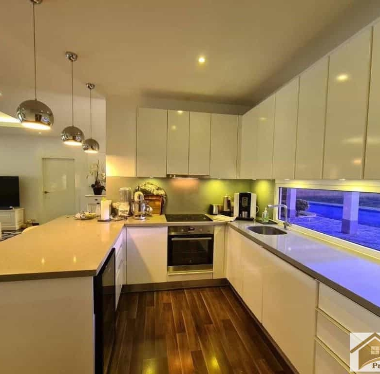 Premium Villa Black Mountain Golf Course Sale