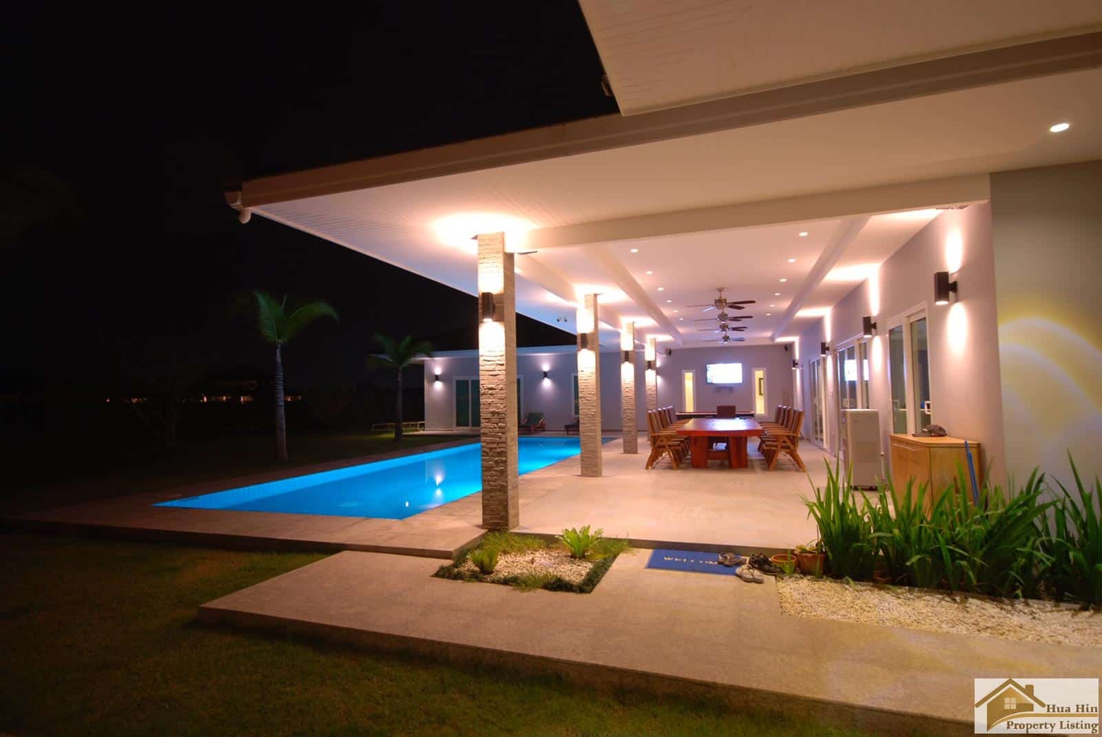Enticing Hua Hin Property Sales Selection Villa Investment Opportunity Display