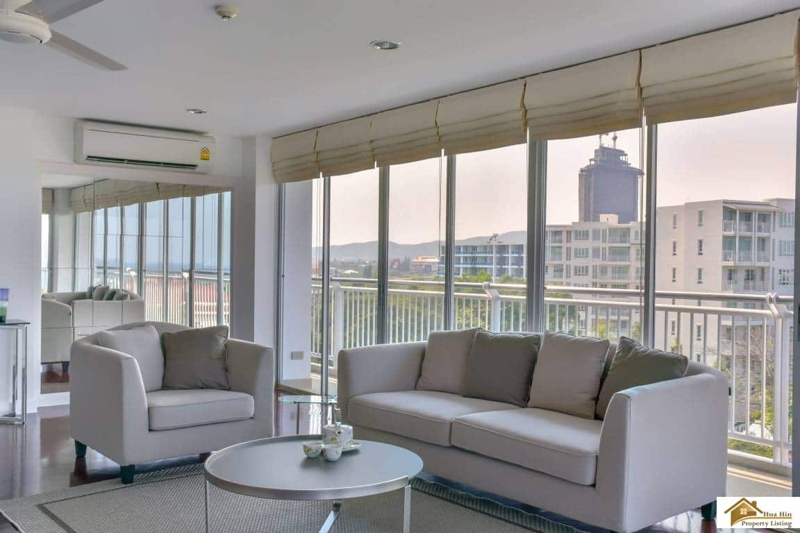 High Floor Panoramic Coastline Perspective