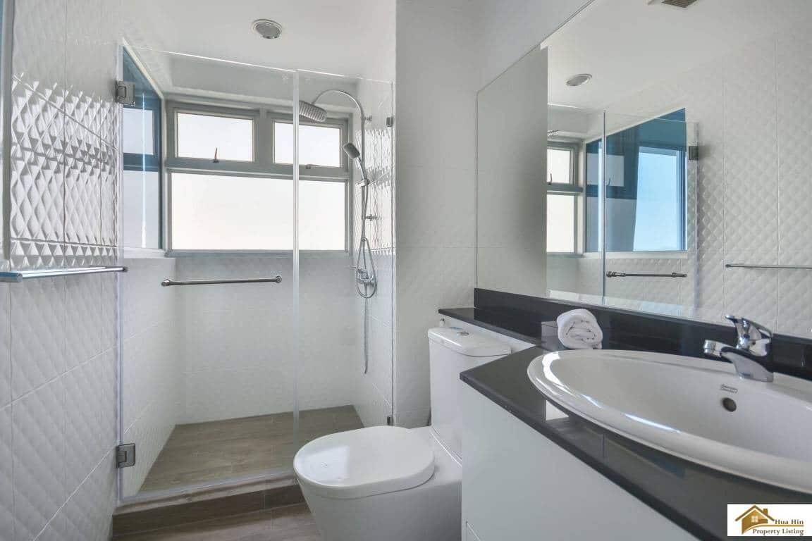 Resort Style Amenities Community Pool