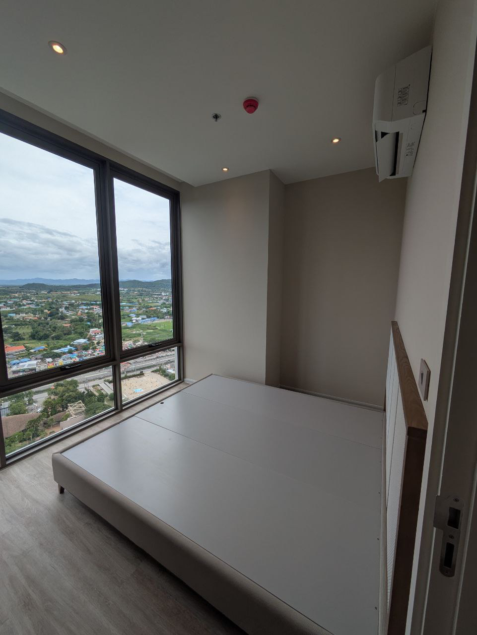 Beachside Condo Investment Opportunity Vehha