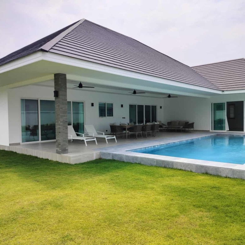 Brand New High Quality Luxury Pool Villas For Sale