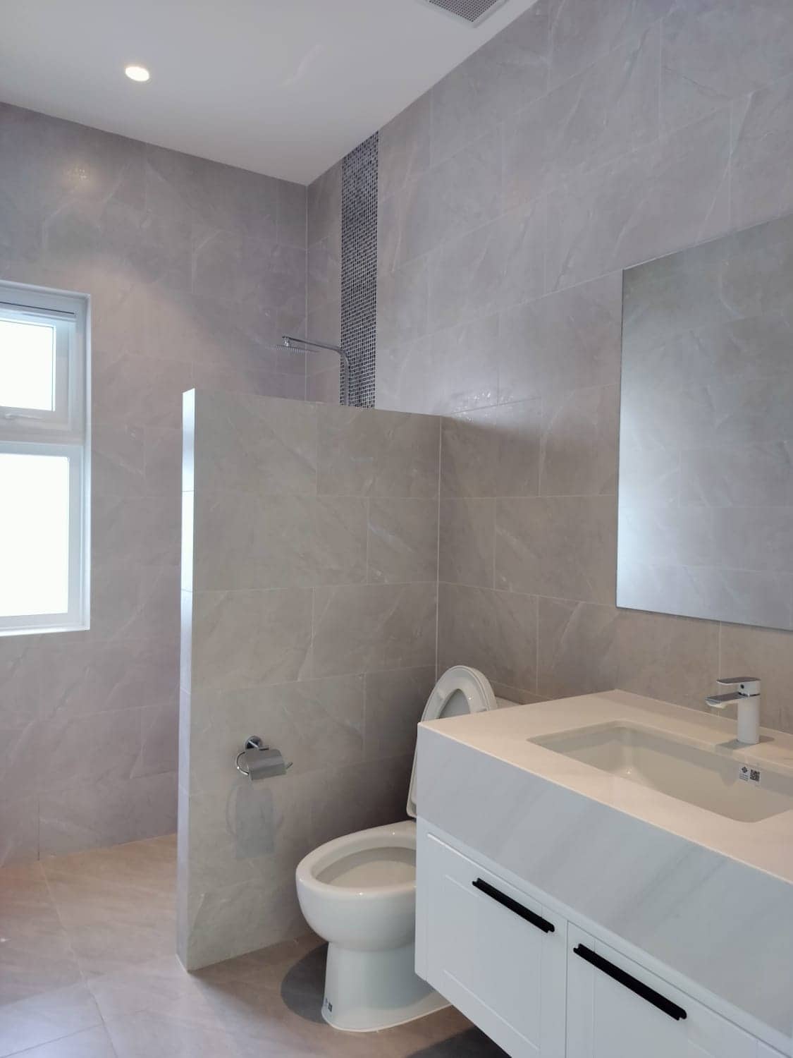 Brand New Pool Villas Luxury Development