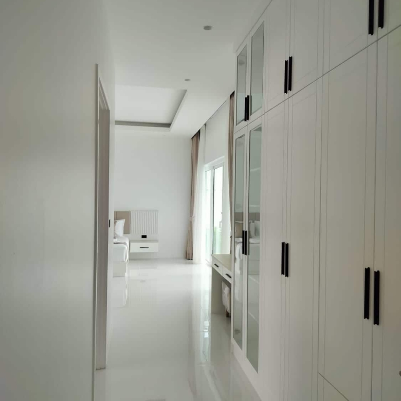 Luxury Pool Villa Construction Quality