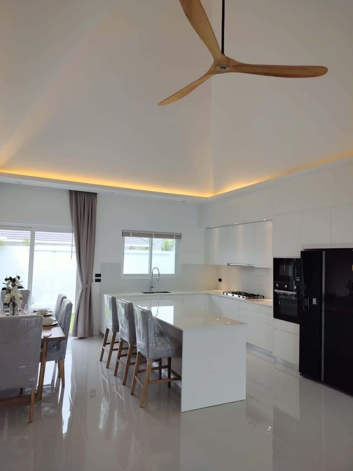 The Clouds 3 Luxury Villa Development