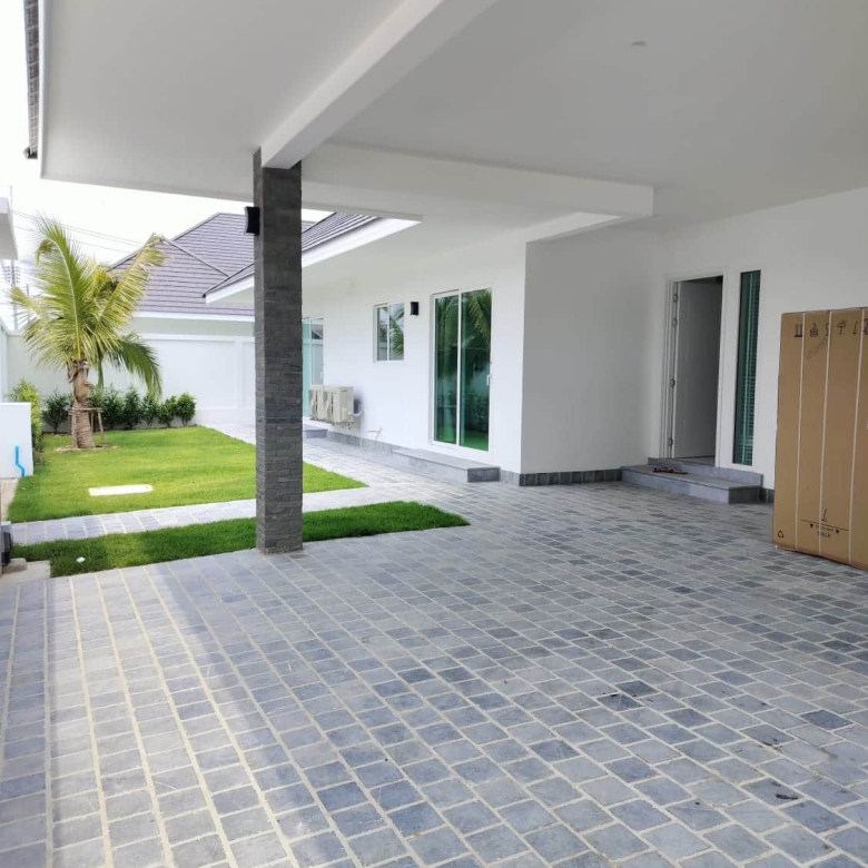 Quality Pool Villas Brand New Construction