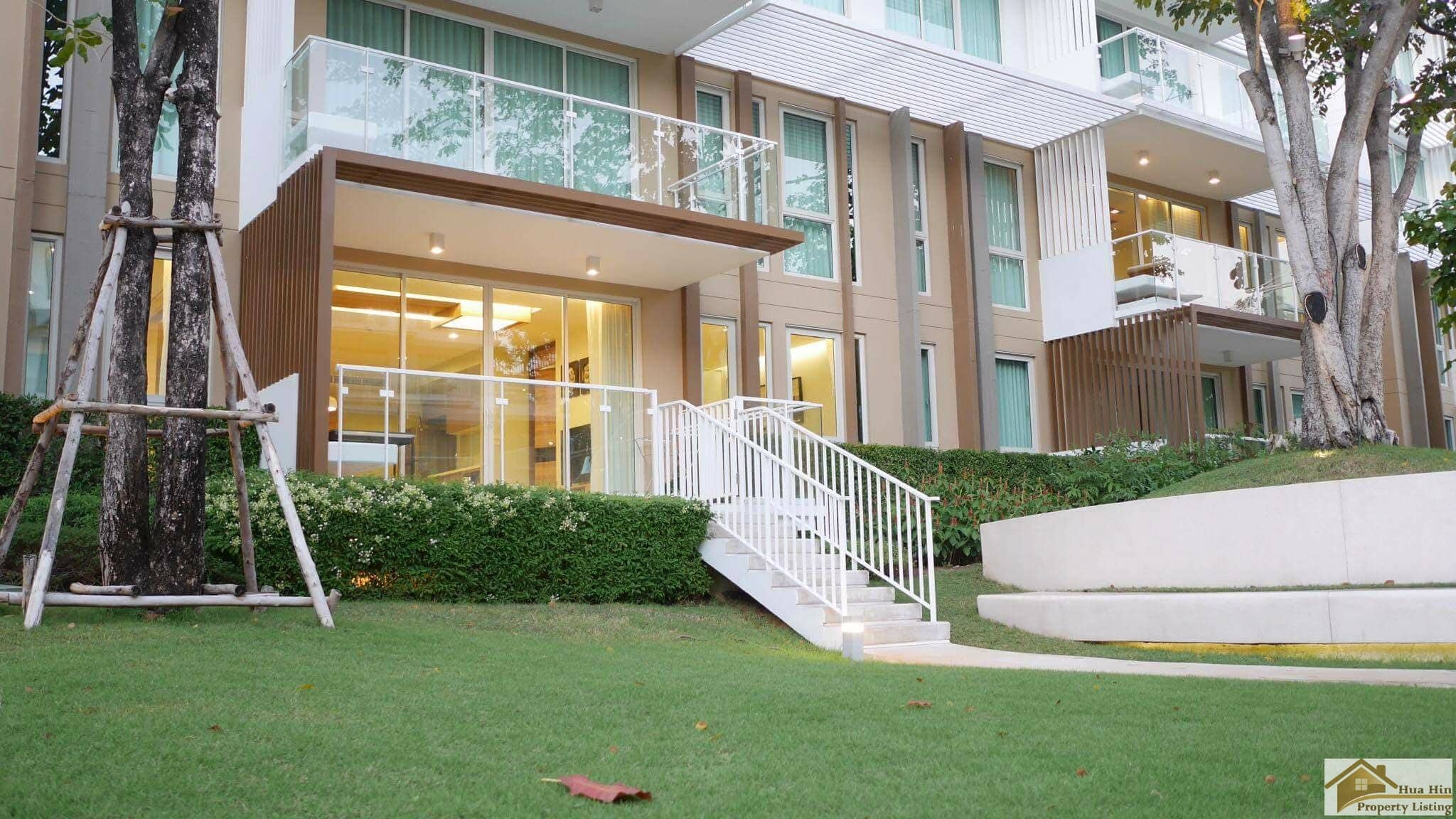 Modern Beachside Condominium Investment Opportunity