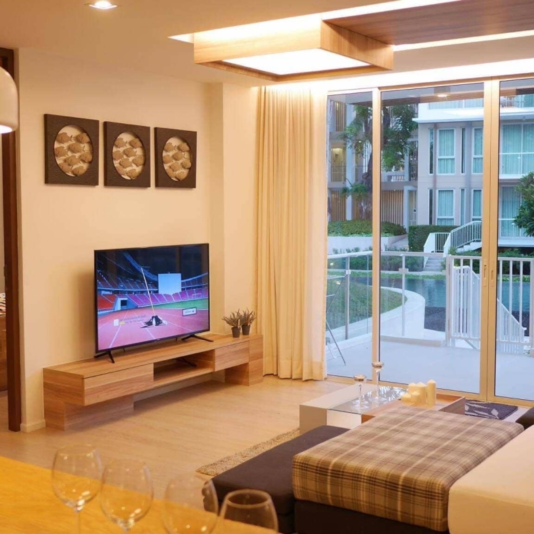 Luxury Coastal Condominium Sales Opportunity