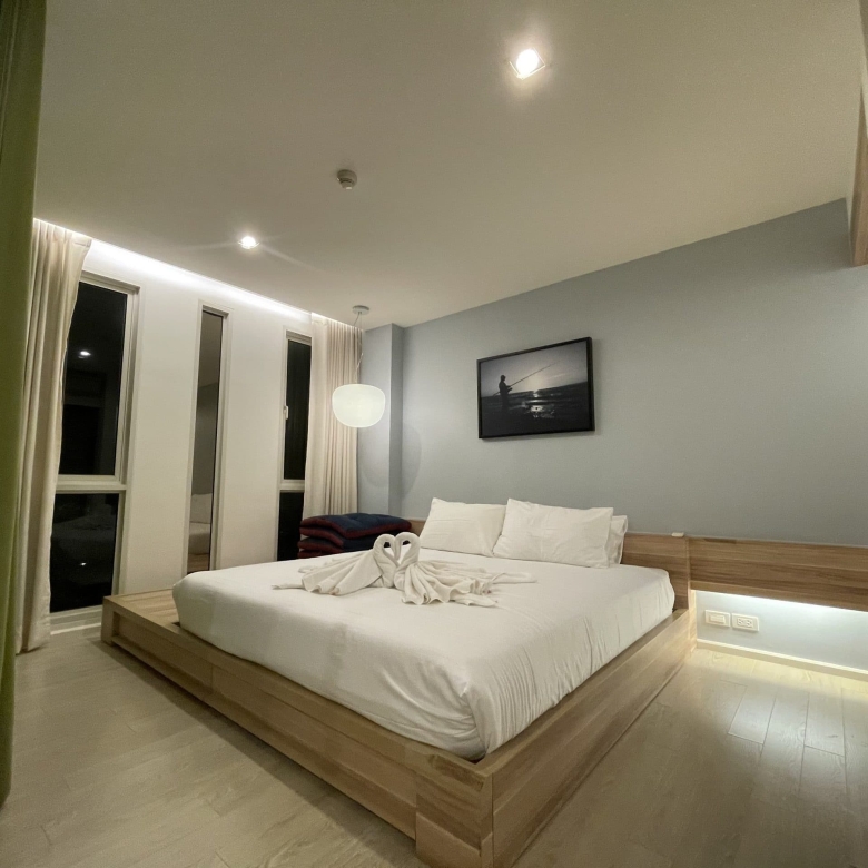 Luxury Coastal Property Investment Opportunity